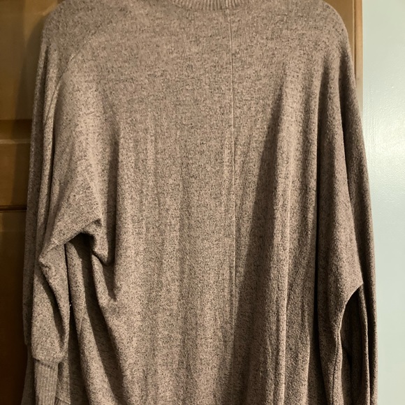 AE Cardigan - Picture 4 of 6